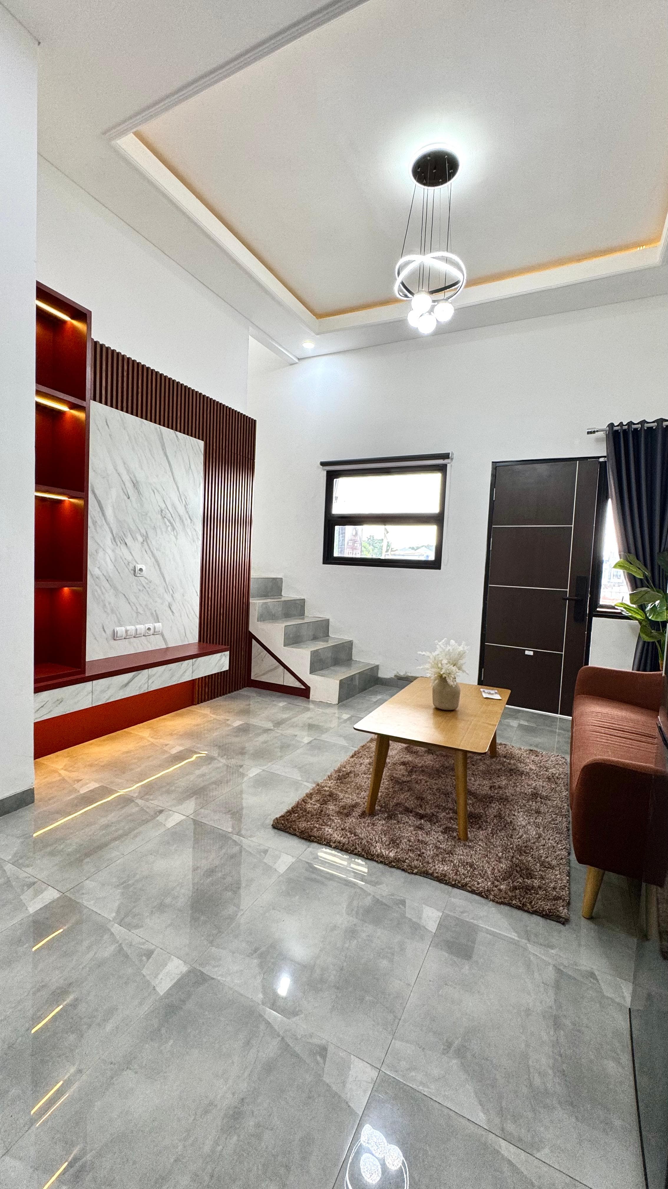 Mulqi Mansion Premiere